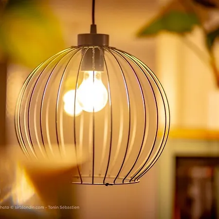 Confort, Centre-ville Et Garage Prive Aix-les-Bains