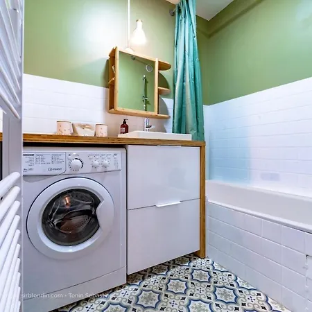 Confort, Centre-ville Et Garage Privé Apartamento